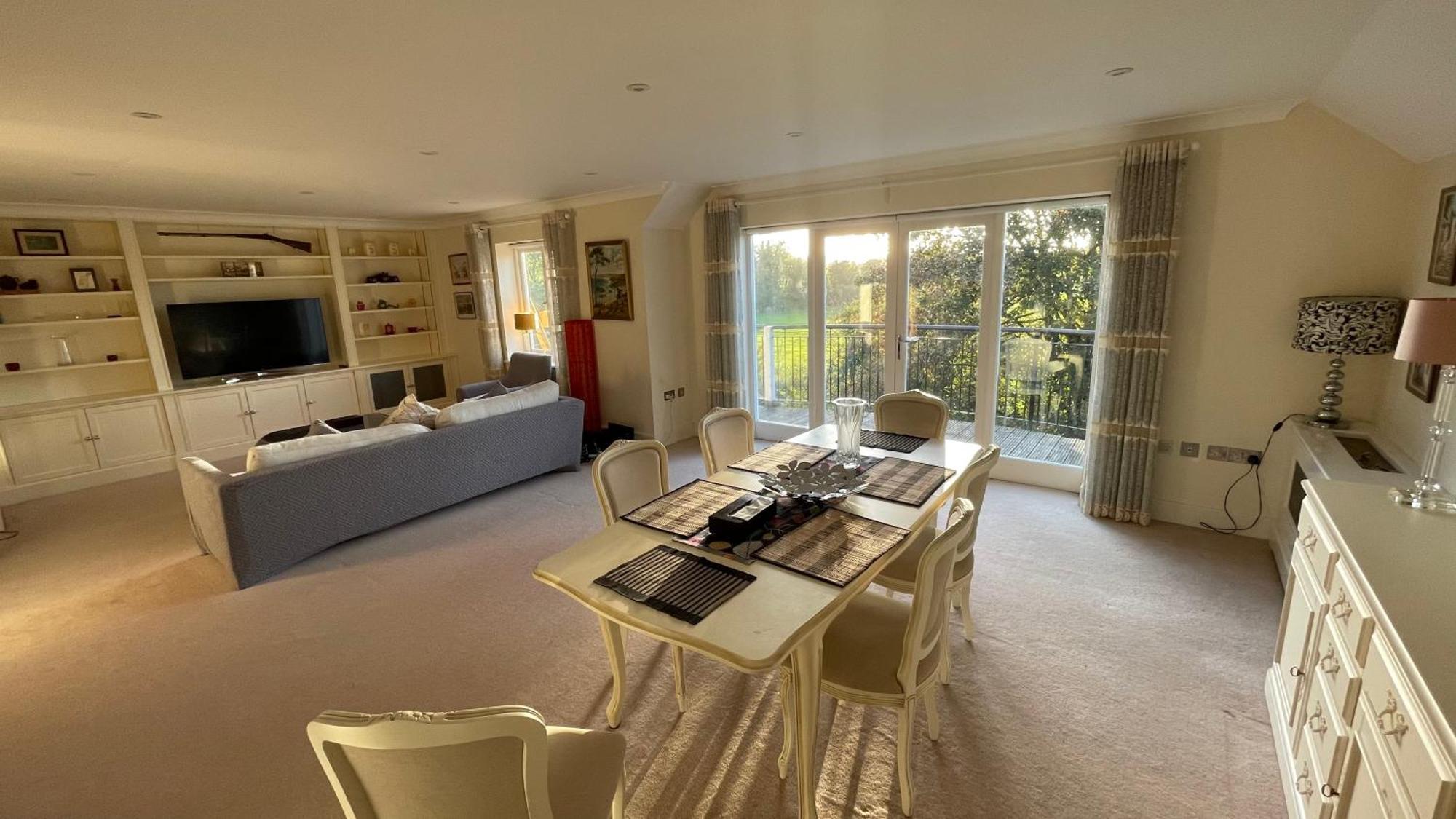 Top Floor En-Suite Double Bedrooms With Great View Of Windsor Castle & Free Parking Екстериор снимка