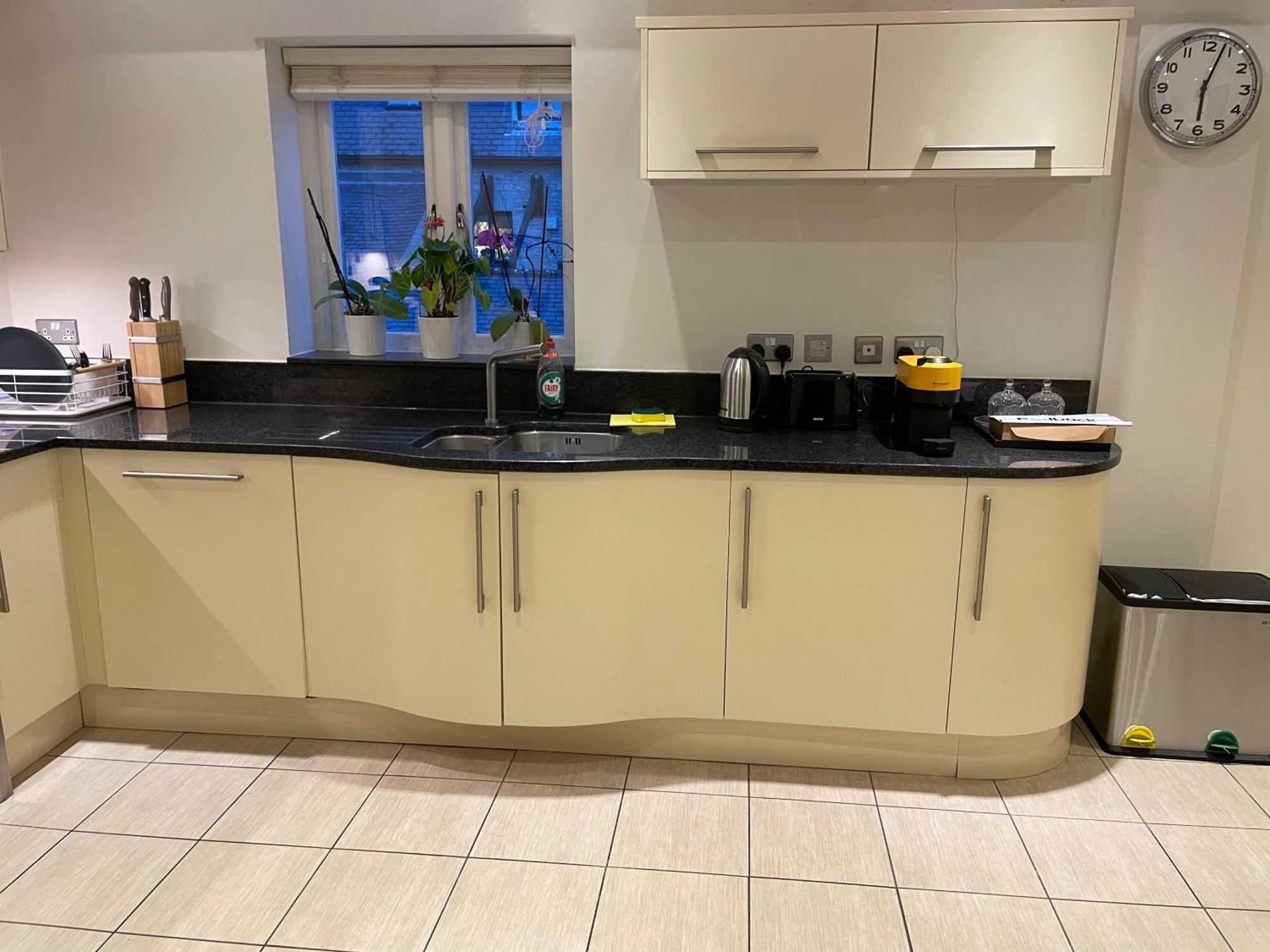 Top Floor En-Suite Double Bedrooms With Great View Of Windsor Castle & Free Parking Екстериор снимка