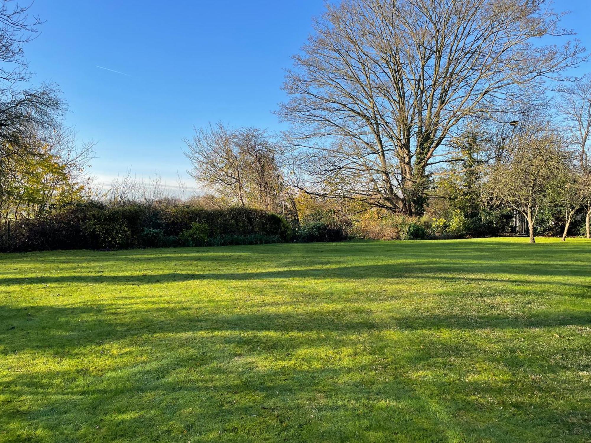 Top Floor En-Suite Double Bedrooms With Great View Of Windsor Castle & Free Parking Екстериор снимка